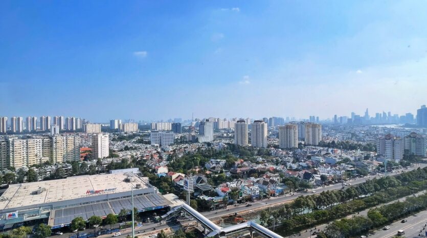 View tầng cao Masteri Thảo Điền nhìn ra thành phố và khu Mega Market | High-rise view from Masteri Thao Dien apartment overlooking the city and Mega Market area
