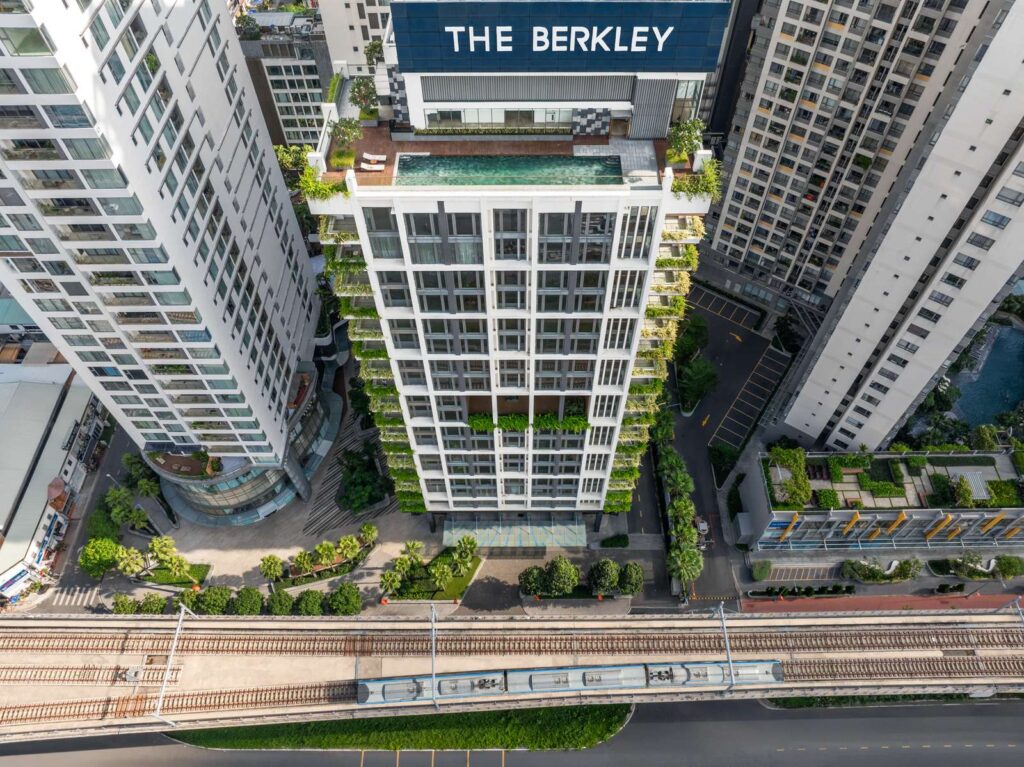 Cảnh nhìn từ trên xuống The Berkley | The Berkley aerial top-down view