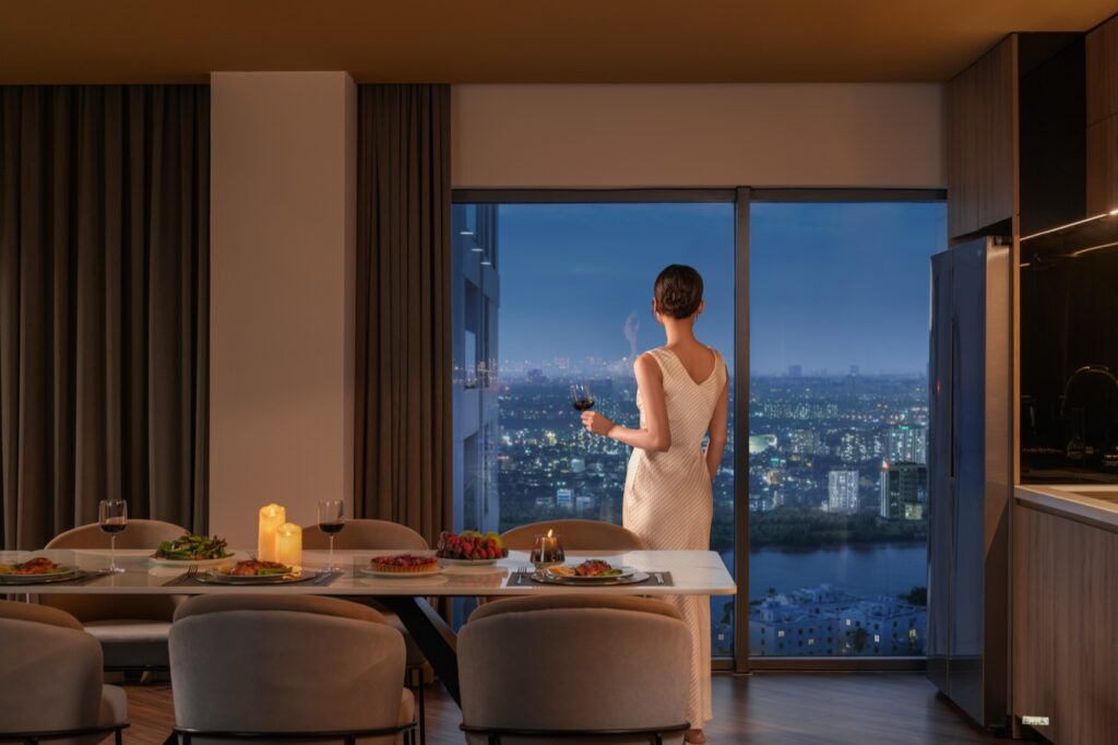 View phòng khách The Berkley nhìn ra Thảo Điền | The Berkley living room view over Thao Dien