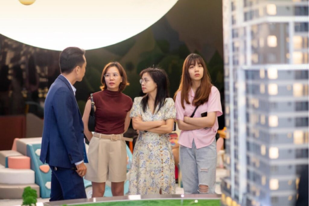 Hình ảnh từ bài viết Phoenix Weekly về thị trường BĐS Việt Nam 2026 | Image from Phoenix Weekly article on Vietnam real estate 2026