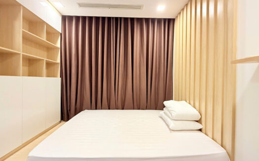 116sqm, 3 Bedroom Fully Furnished for Rent at Vinhomes Central Park, Binh Thanh District, Ho Chi Minh City
