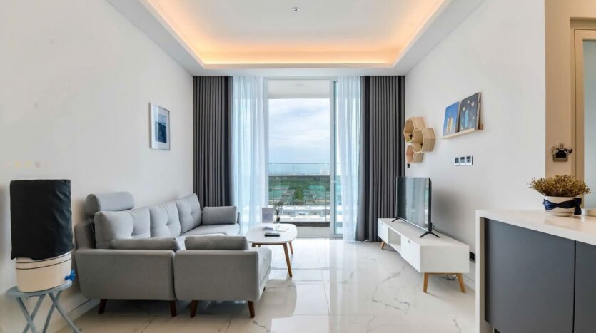 Phòng khách căn hộ 3PN Sarina Sala full nội thất view lâm viên Sala | Living room of 3-bedroom Sarina Sala apartment fully furnished with park view