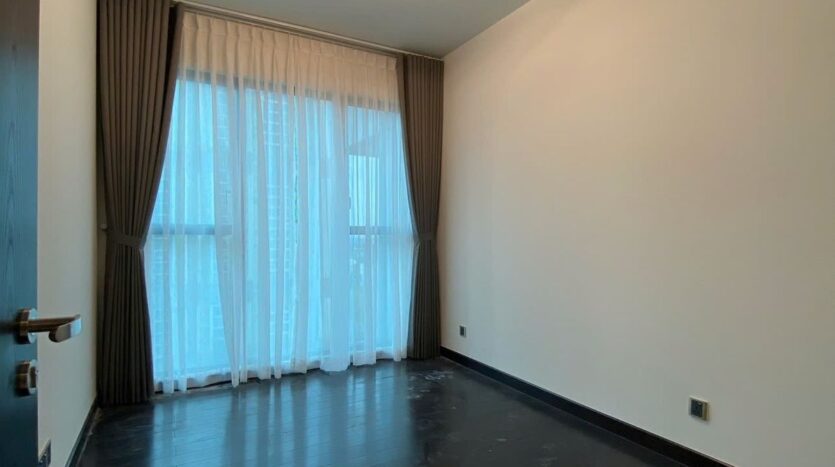 Phòng khách căn hộ 4PN Feliz en Vista tháp Altaz view sông Sài Gòn | Living room of 4-bedroom apartment in Altaz tower at Feliz en Vista with Saigon River view