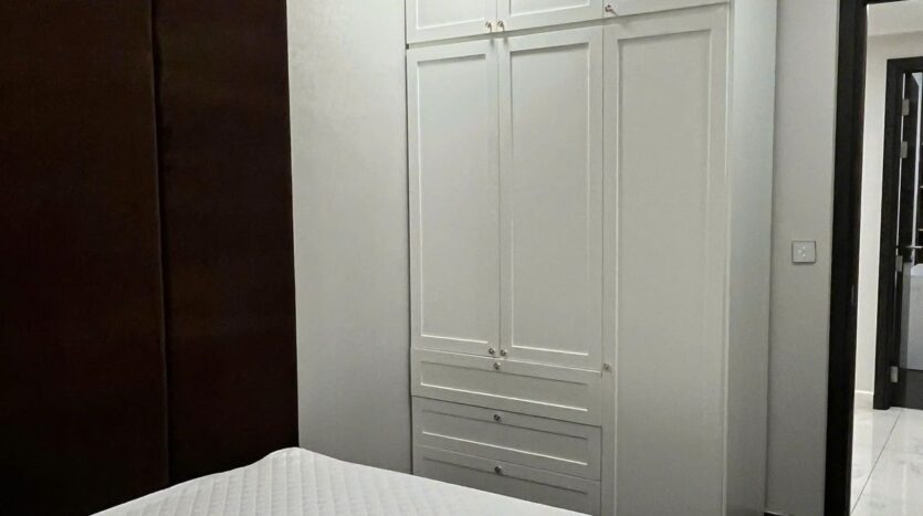 Phòng ngủ phụ căn góc Feliz en Vista Altaz đầy đủ nội thất | Secondary bedroom of corner unit at Feliz en Vista Altaz fully furnished