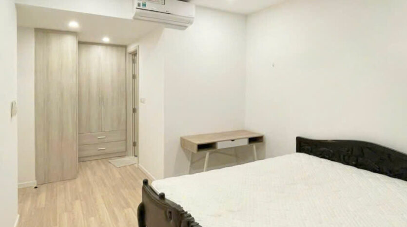 Khu vực sinh hoạt chung căn hộ Vista Verde 2PN đầy đủ nội thất | Common living area of Vista Verde 2-bedroom apartment fully furnished