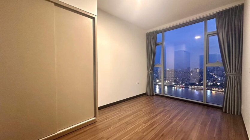 Phòng ngủ căn hộ 1PN Empire City Linden không nội thất view sông Sài Gòn | Bedroom of 1-bedroom Empire City Linden apartment unfurnished with Saigon River view