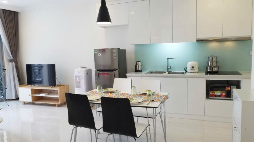 Phòng khách căn hộ 1 phòng ngủ Vinhomes Central Park Tháp Central 2 52.8m2 đầy đủ nội thất | Living room of 1-bedroom Vinhomes Central Park Central 2 Tower 52.8sqm apartment fully furnished