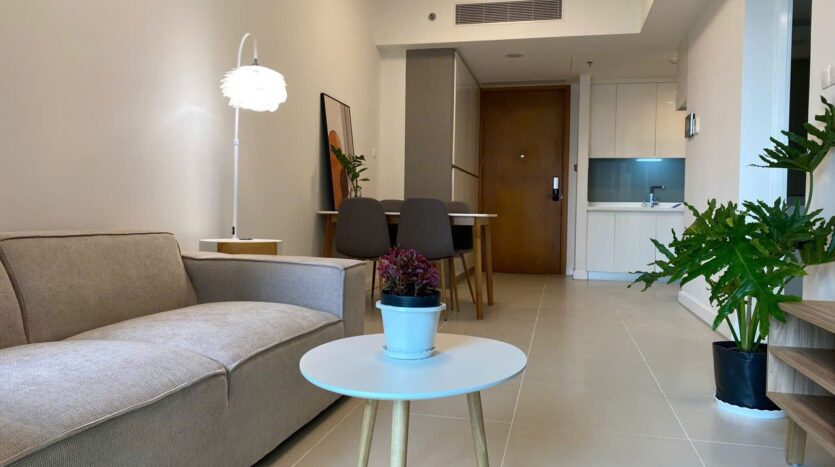 Ban công căn hộ 1 phòng ngủ Gateway Thảo Điền | Balcony of 1-bedroom Gateway Thảo Điền apartment