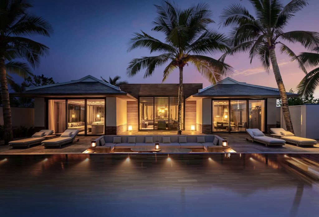 Mặt ngoài nhà mẫu biệt thự biển Mandarin Oriental Đà Nẵng | Show villa exterior actual photo