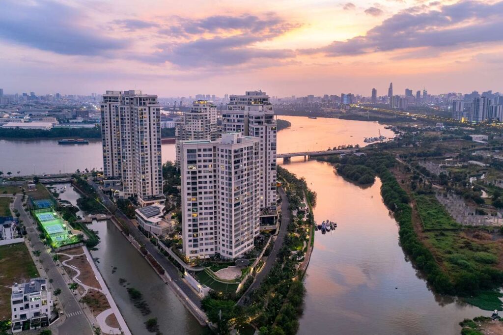 Toàn cảnh Đảo Kim Cương Diamond Island bên khúc uốn sông Sài Gòn | Aerial view of Diamond Island on a bend of the Saigon River