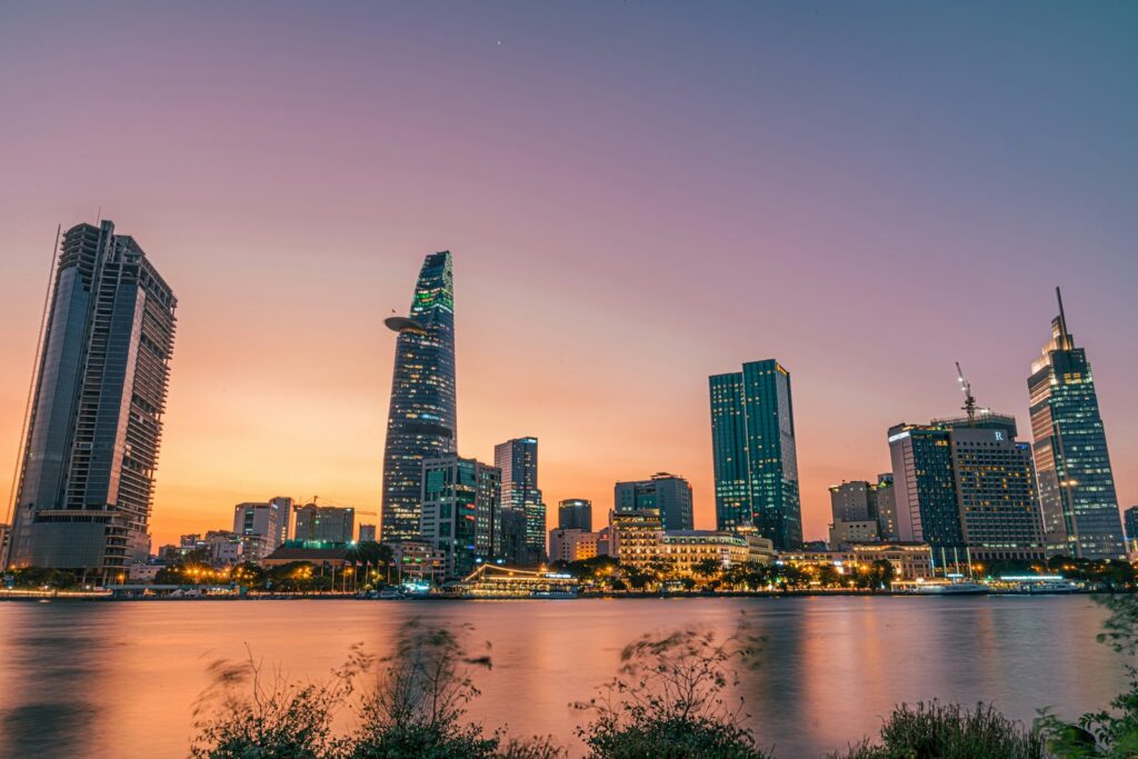 Ho Chi Minh City skyline at dusk | Toan canh trung tam TP.HCM luc hoang hon