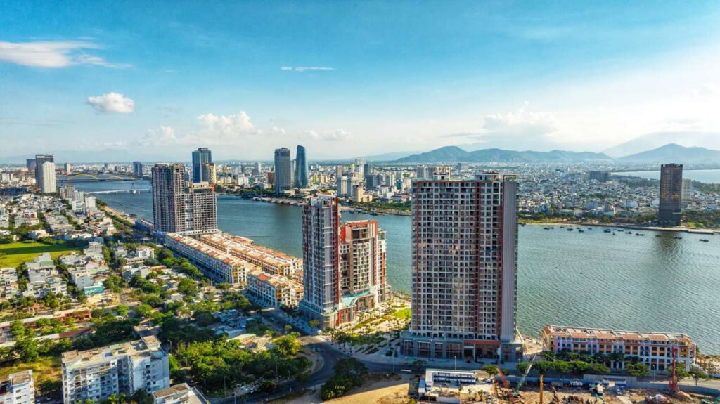 Ảnh thực tế flycam tiến độ Sun Symphony 5 — Sun Symphony Residence 5 ven sông Hàn Đà Nẵng | Sun Symphony 5 actual drone construction progress — Sun Symphony Residence 5 riverside Han River Da Nang