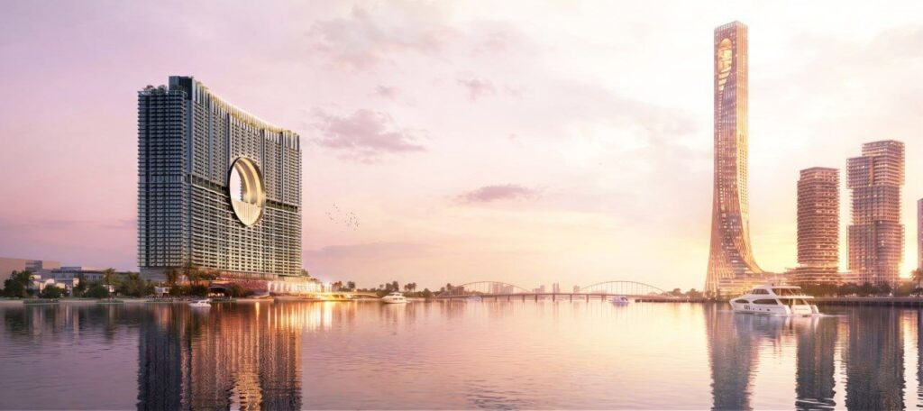 Sun Galaxy Complex nhìn từ sông Hàn với các cầu và tháp lân cận | Sun Galaxy Complex viewed from Han River with nearby bridges and towers