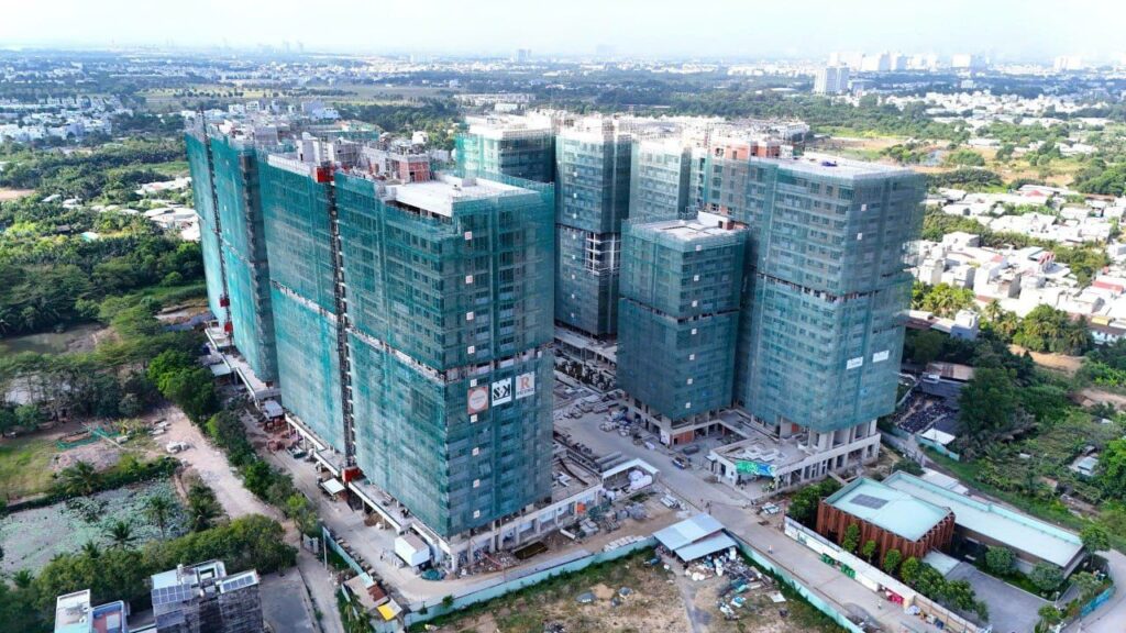 Bốn tháp Elysian đã cất nóc, đang hoàn thiện mặt dựng | Four Elysian towers topped out, facade under way