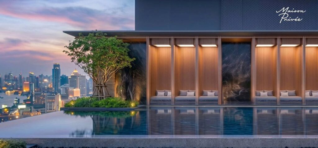 Bể bơi vô cực tầng 35 Maison Privée nhìn về trung tâm Hà Nội | Level 35 infinity pool at Maison Privee overlooking central Hanoi