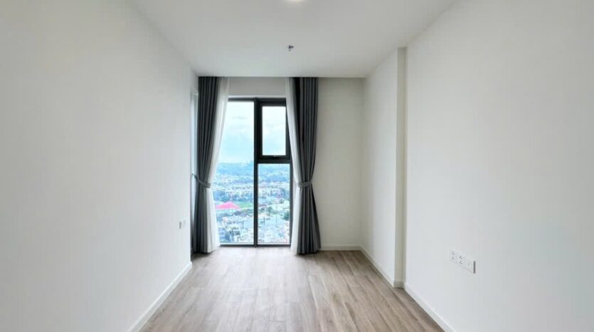 Urban Green Tháp A — căn hộ 75m² 2PN nội thất cơ bản có rèm cho thuê (ảnh 6) | Urban Green Tower A — 75sqm 2BR basic furnished apartment for rent (photo 6)