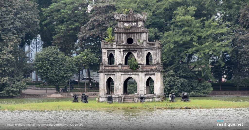 Turtle Tower on Hoan Kiem Lake, Hanoi | Tháp Rùa hồ Hoàn Kiếm, Hà Nội