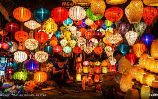 Lanterns in Hoi An ancient town | Đèn lồng phố cổ Hội An