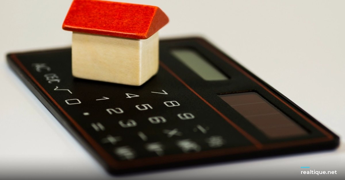 House model on a calculator