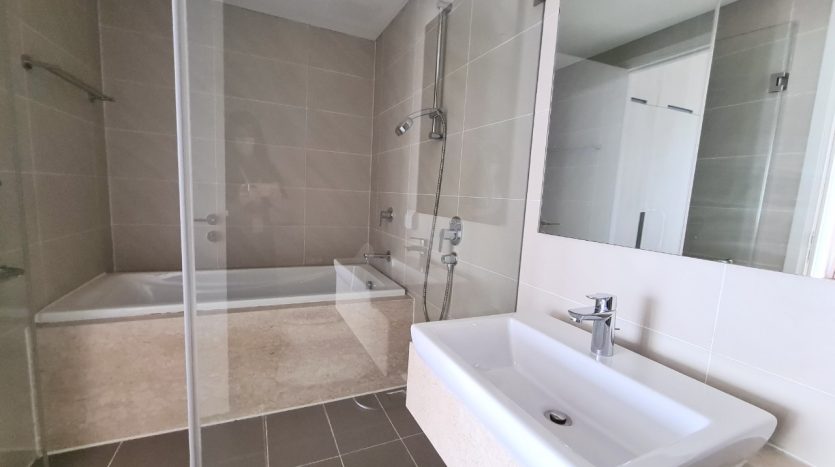 117m2, 3 Bedroom Unfurnished in Diamond Island, Binh Trung Tay Ward, District 2, Ho Chi Minh City