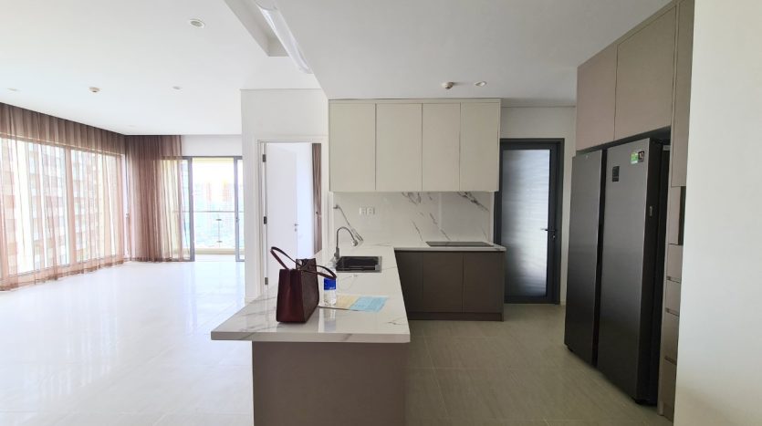 117m2, 3 Bedroom Unfurnished in Diamond Island, Binh Trung Tay Ward, District 2, Ho Chi Minh City